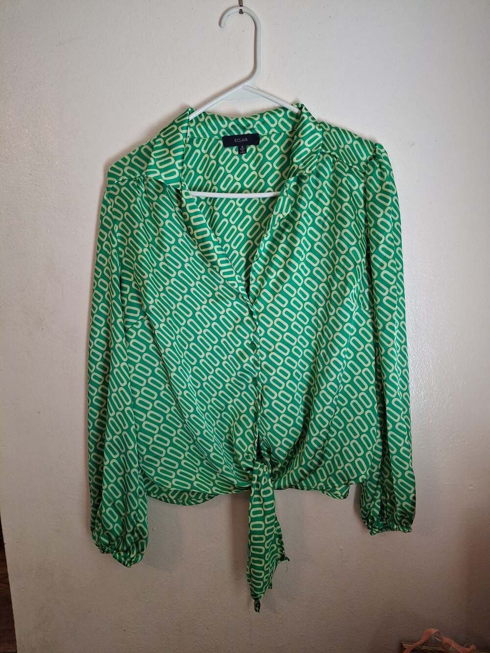 Eclair Green Geometric Print Tie-Front Long Sleeve Blouse Size M